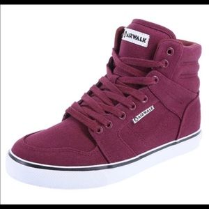Airwalk hightop shoe 7 1/2